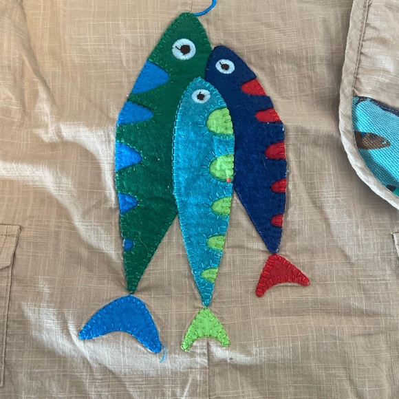 Mud Pie 12-18 month novelty fish one piece outfit with matching bib like new - Picture 4 of 6